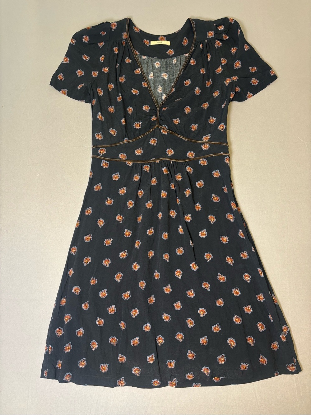 Black Floral V-Neck Sessun Women's Dress With Side Zipper Size Small